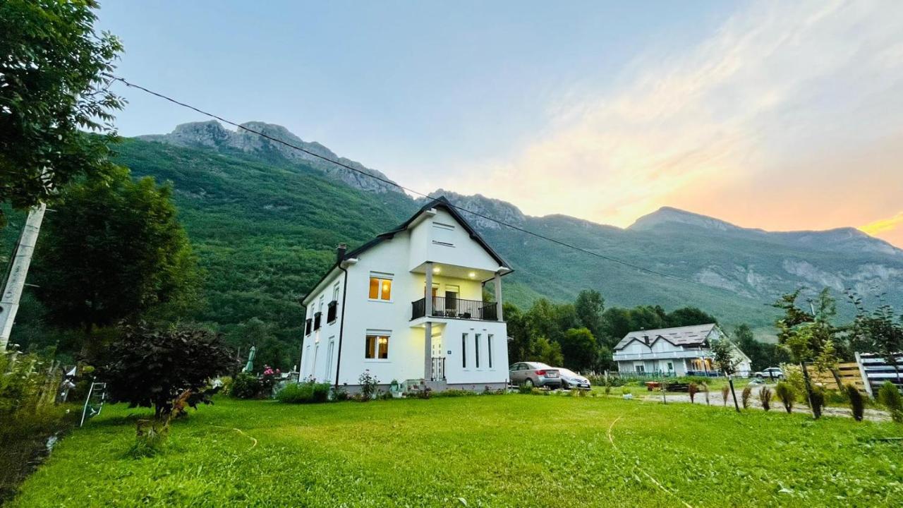 A Breath Of Fresh Air Bed & Breakfast Gusinje Екстериор снимка